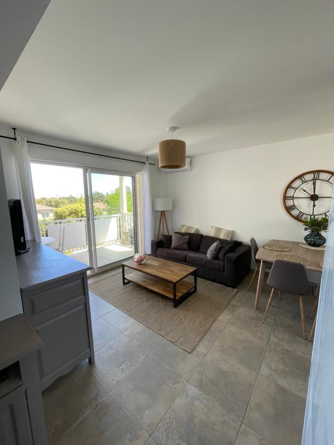 Bel Appartement Climatise, Vue Mer เซวิออน ภายนอก รูปภาพ
